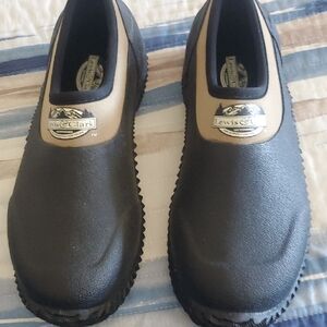 Lewis & Clark Black and Tan Slip-On Muck Shoes